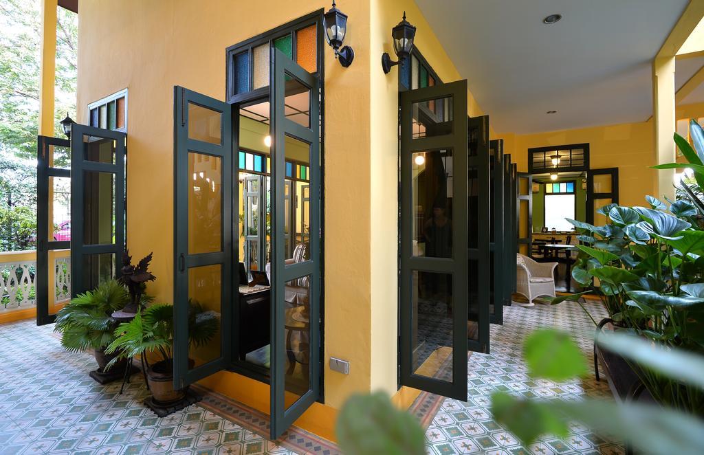 Baan Pra Nond Bed & Breakfast Bangkok Esterno foto