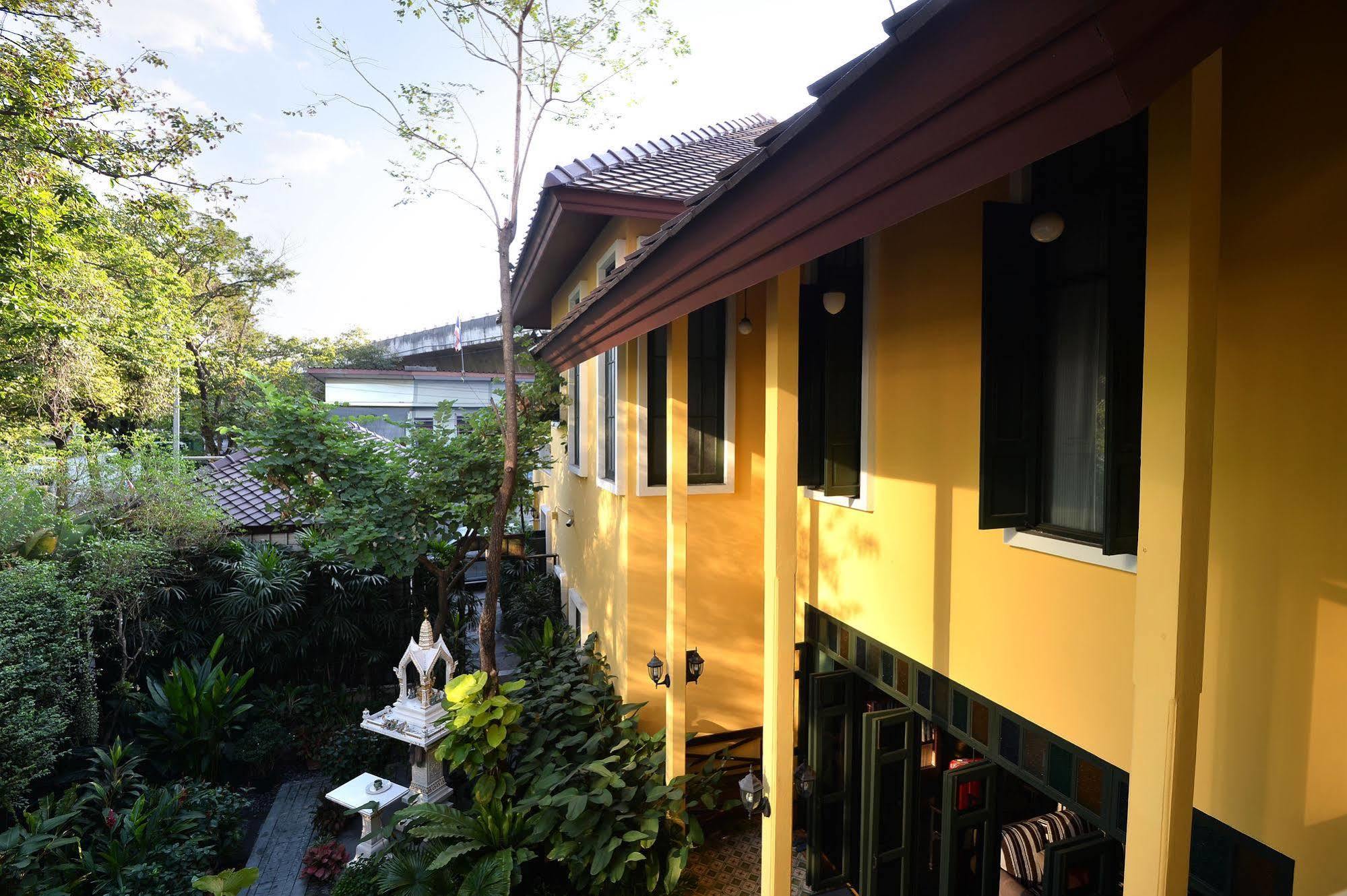 Baan Pra Nond Bed & Breakfast Bangkok Esterno foto
