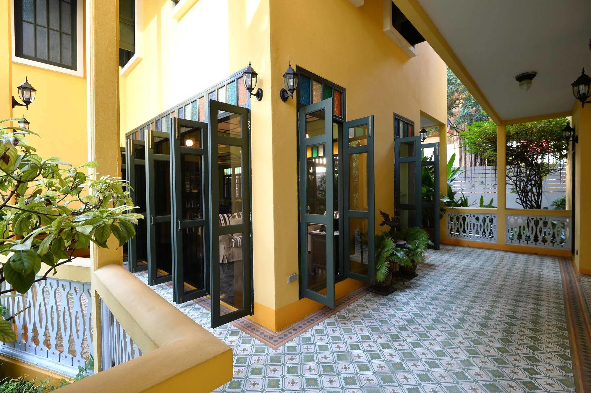 Baan Pra Nond Bed & Breakfast Bangkok Esterno foto