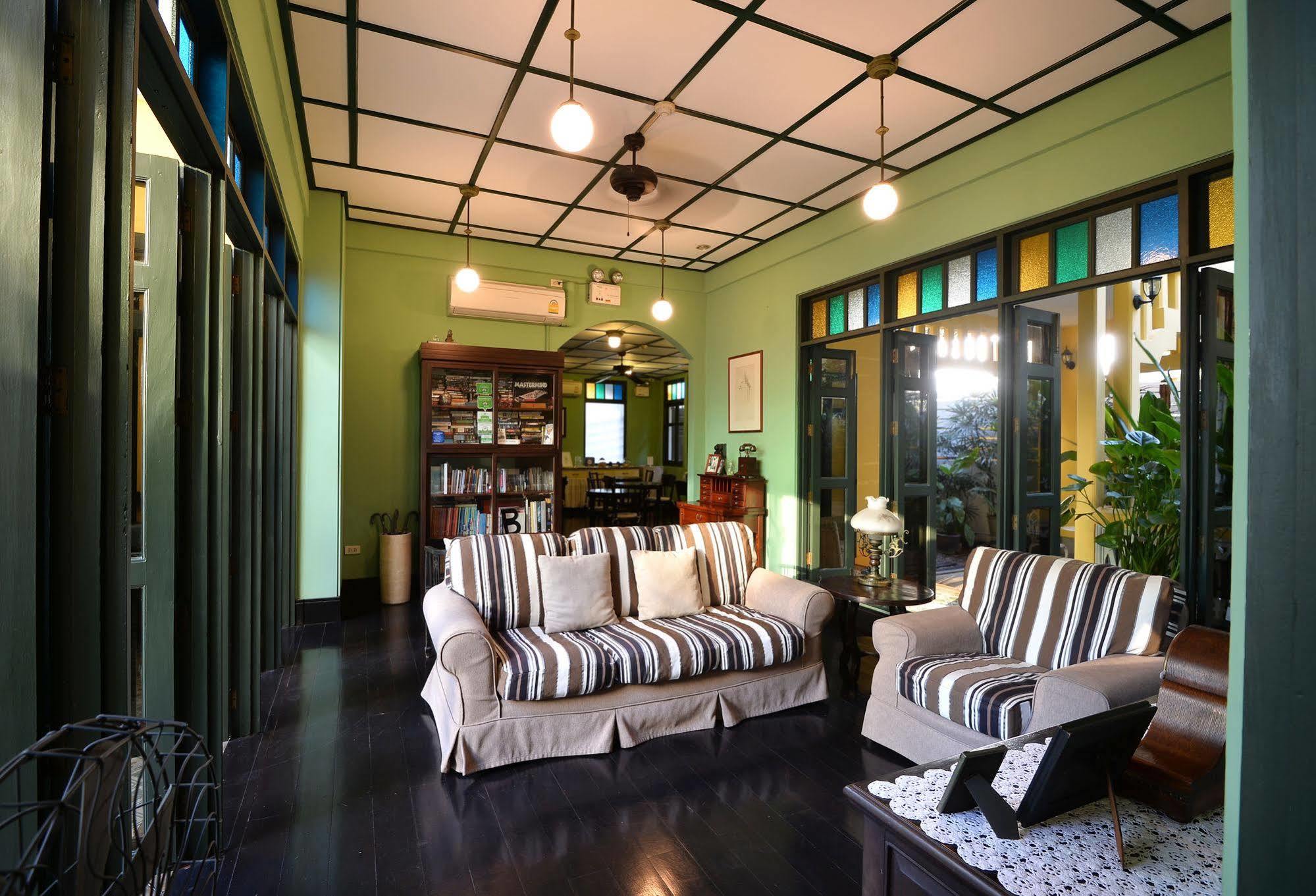 Baan Pra Nond Bed & Breakfast Bangkok Esterno foto
