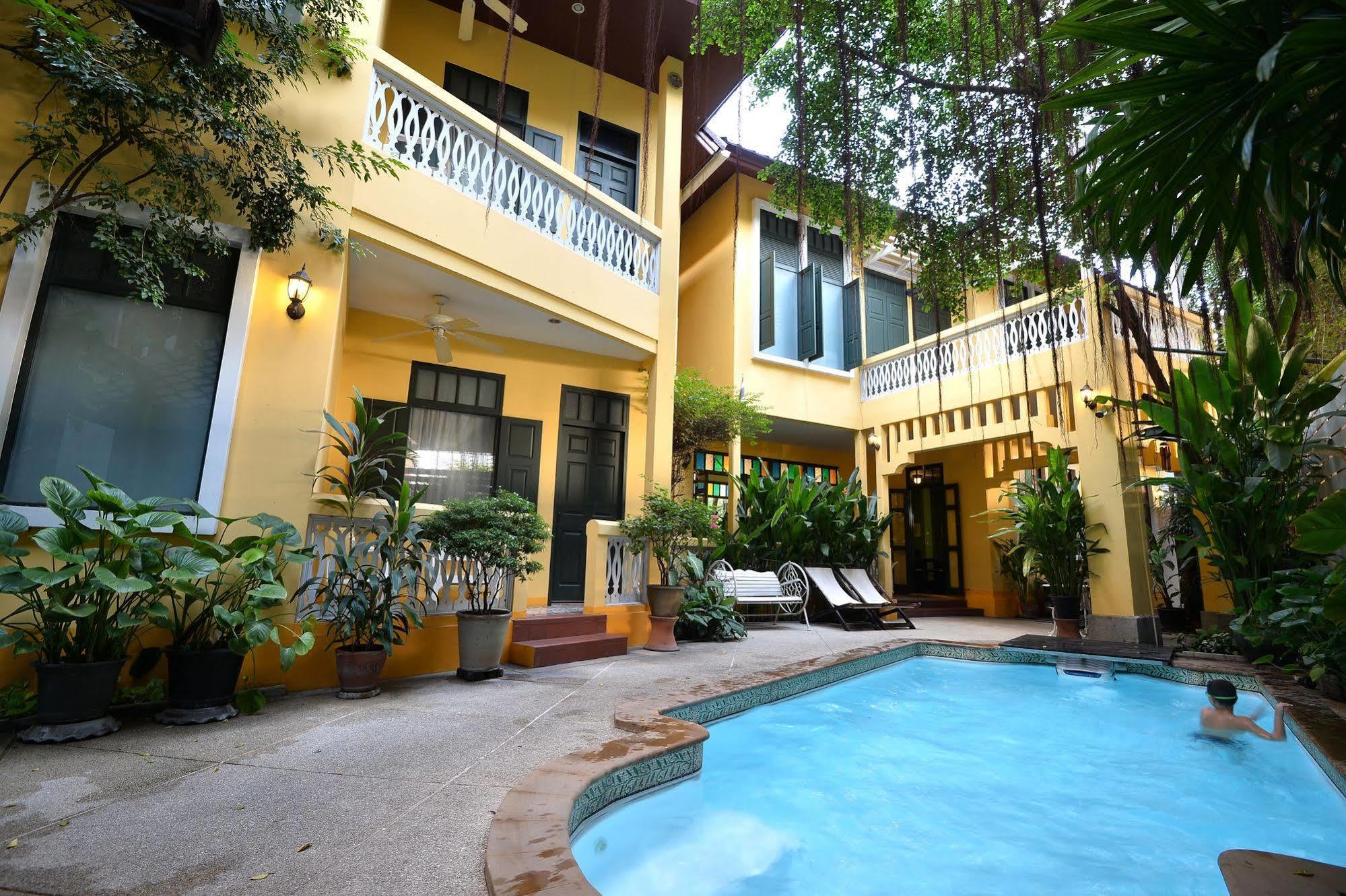 Baan Pra Nond Bed & Breakfast Bangkok Esterno foto